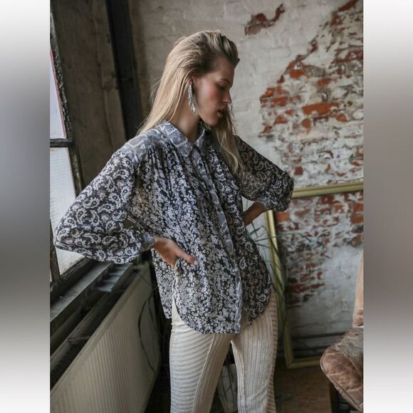 Free People NWOT Dani button up blouse sold out - M - Picture 1 of 11